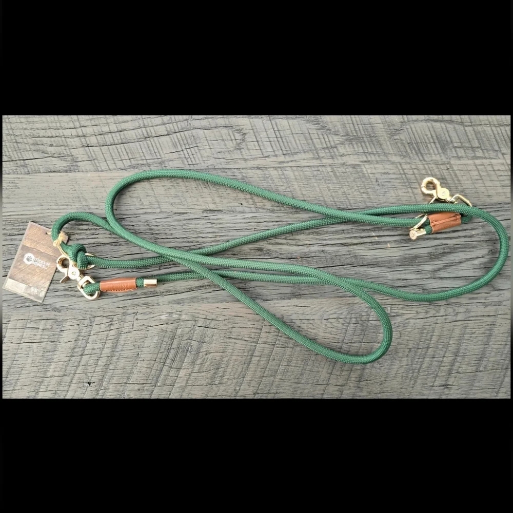 NWT Sticks N Bones Adjustable Stylish Green Dog Leash w Multiple Ways To Wear